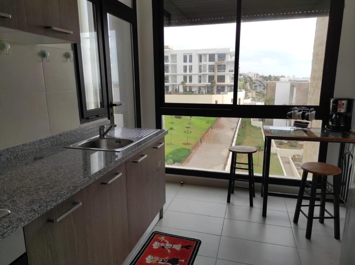 Bel appartement à plage des Nation Salé Exterior foto